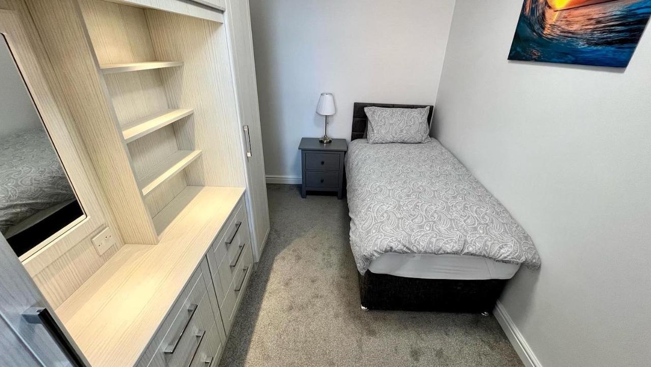@52 Apartment *