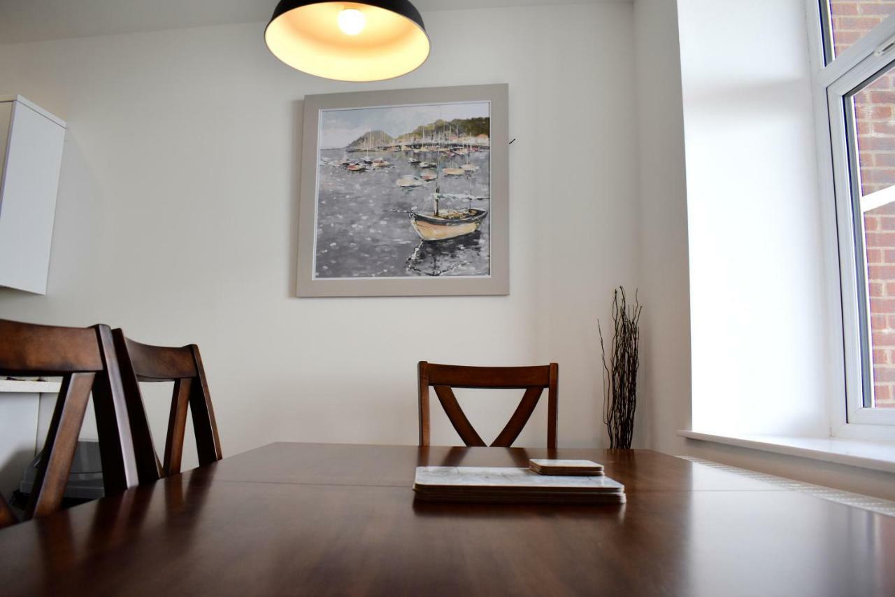 @52 Apartment